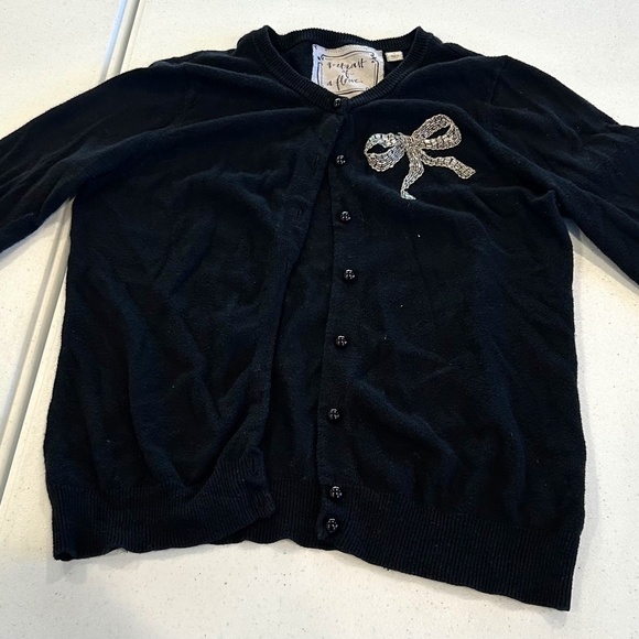 Cute cardigan by Portrait of a Flower - Picture 1 of 6
